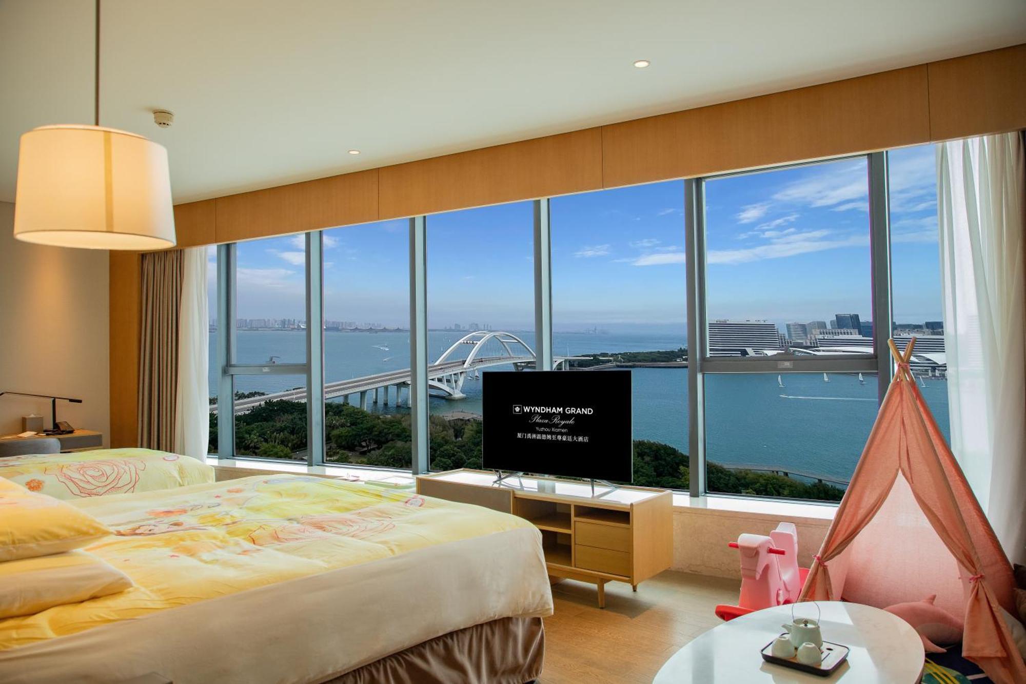 WYNDHAM GRAND Plaza Royale Yuzhou Xiamen Otel Dış mekan fotoğraf