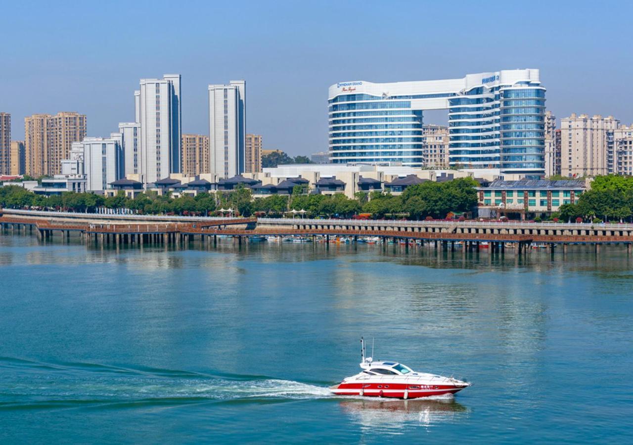 WYNDHAM GRAND Plaza Royale Yuzhou Xiamen Otel Dış mekan fotoğraf